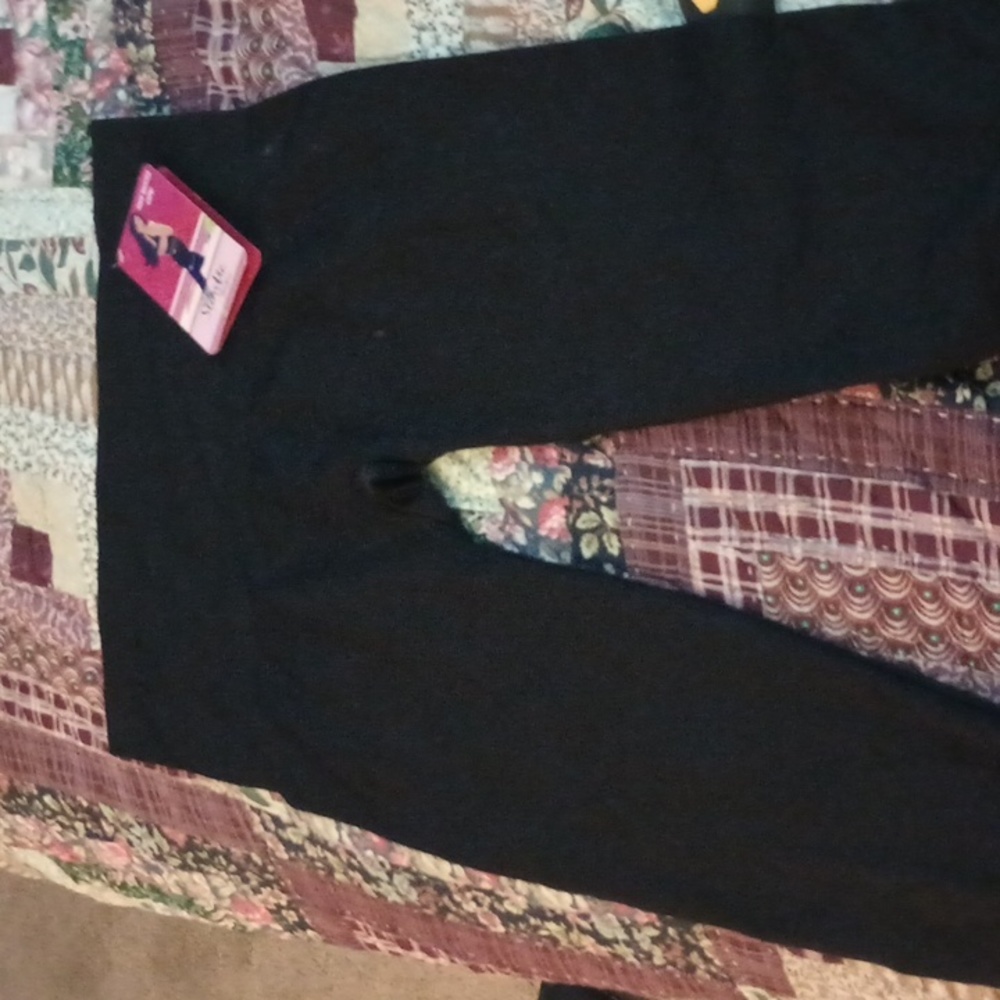 Black high waisted capri